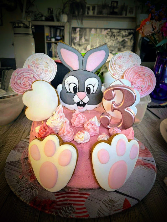 Vykrajovátko Králík na dort XXL s tlapkami