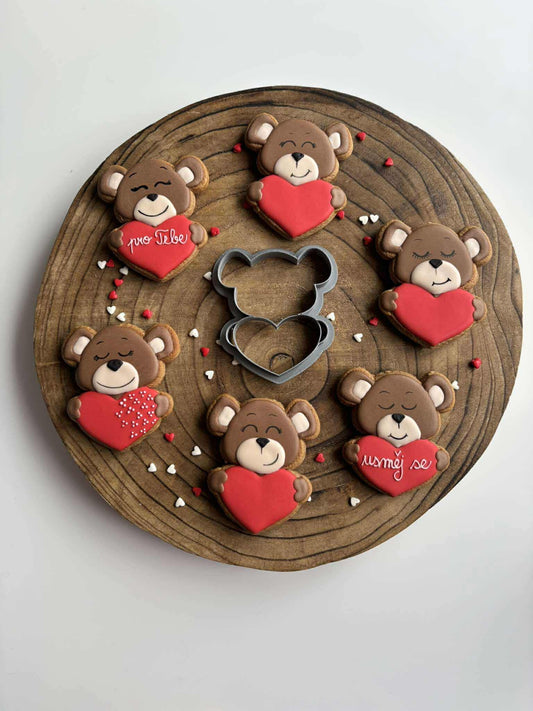 Vykrajovátko Medvídek se srdcem 4 s detaily