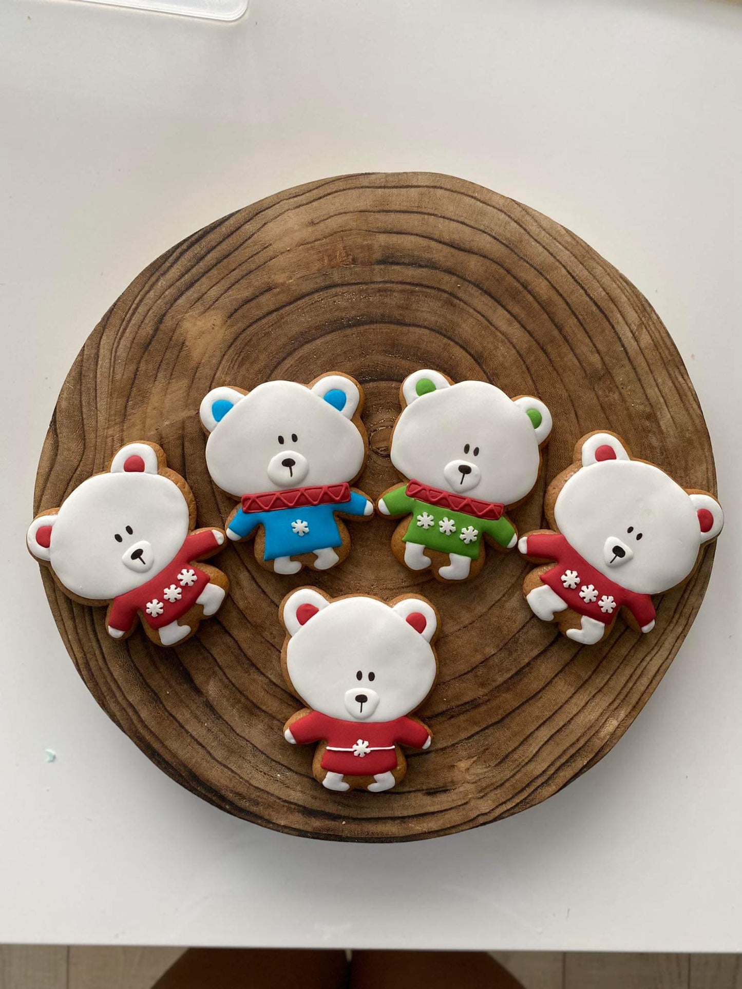 Cookie cutter Teddy bear outline