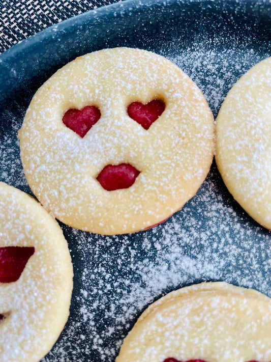 Vykrajovátko na linecké cukroví - Zamilovaný smajlík 2