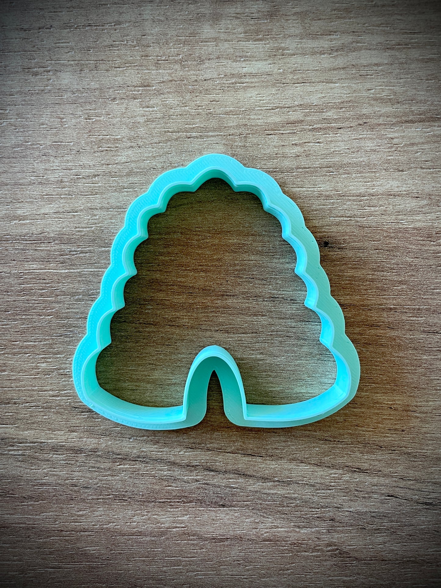 Cookie cutter Bee hive outline