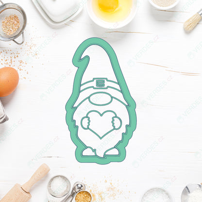 Dwarf with a heart cookie cutter