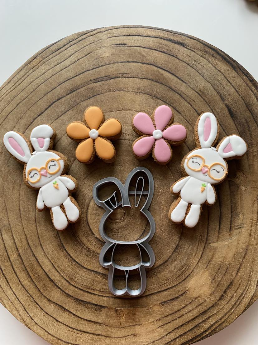 Cookie cutter Bunny 3