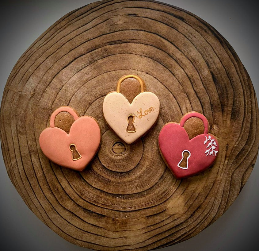 Heart-on-a-lock cutter