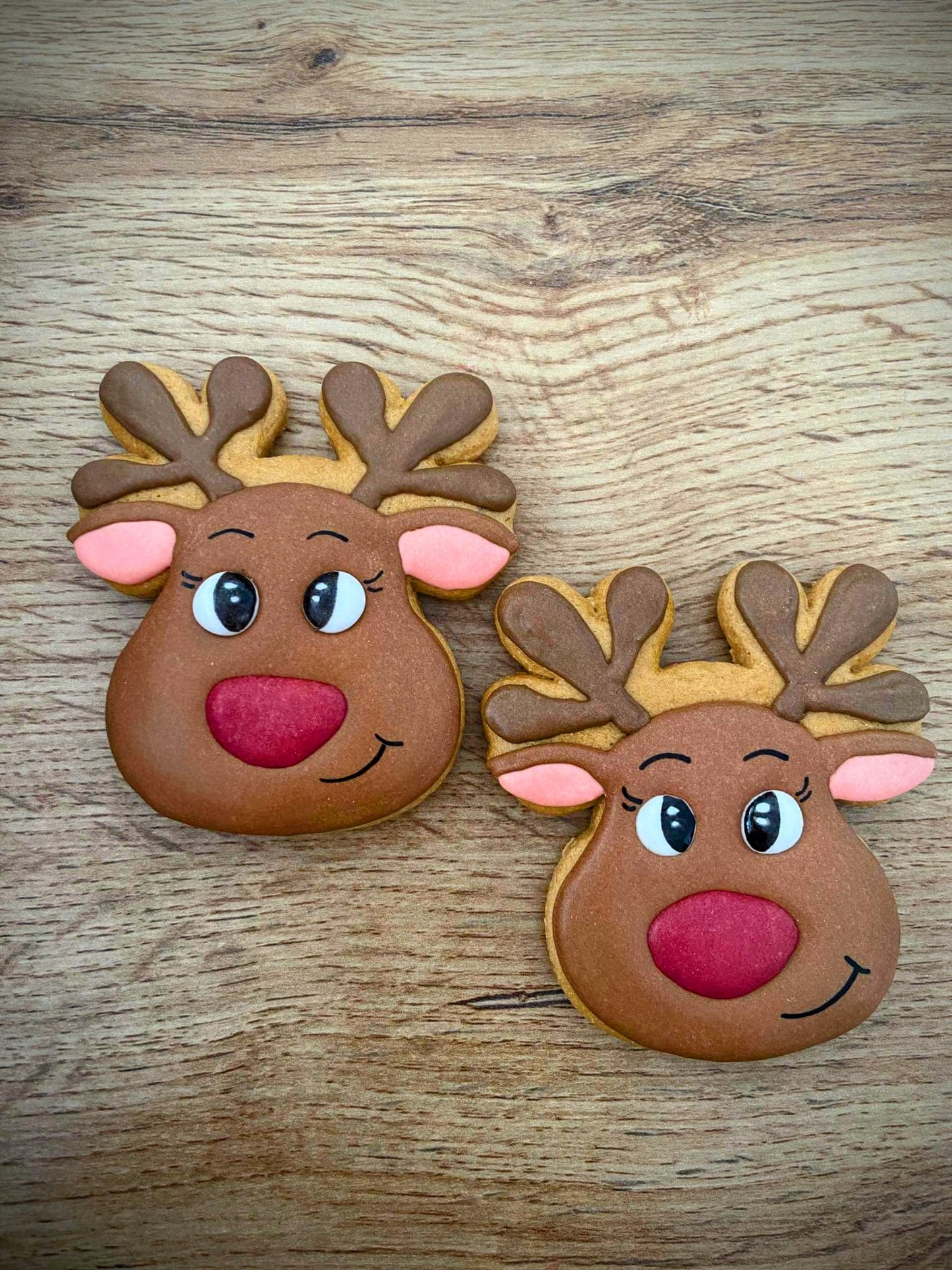 Cutter Reindeer head - outline